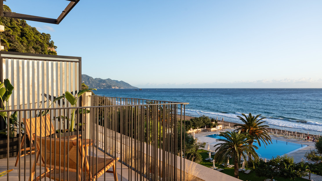 Domes of Corfu, Autograph Collection